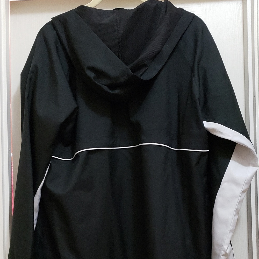 Ladies Reebok windbreaker - Picture 5 of 5